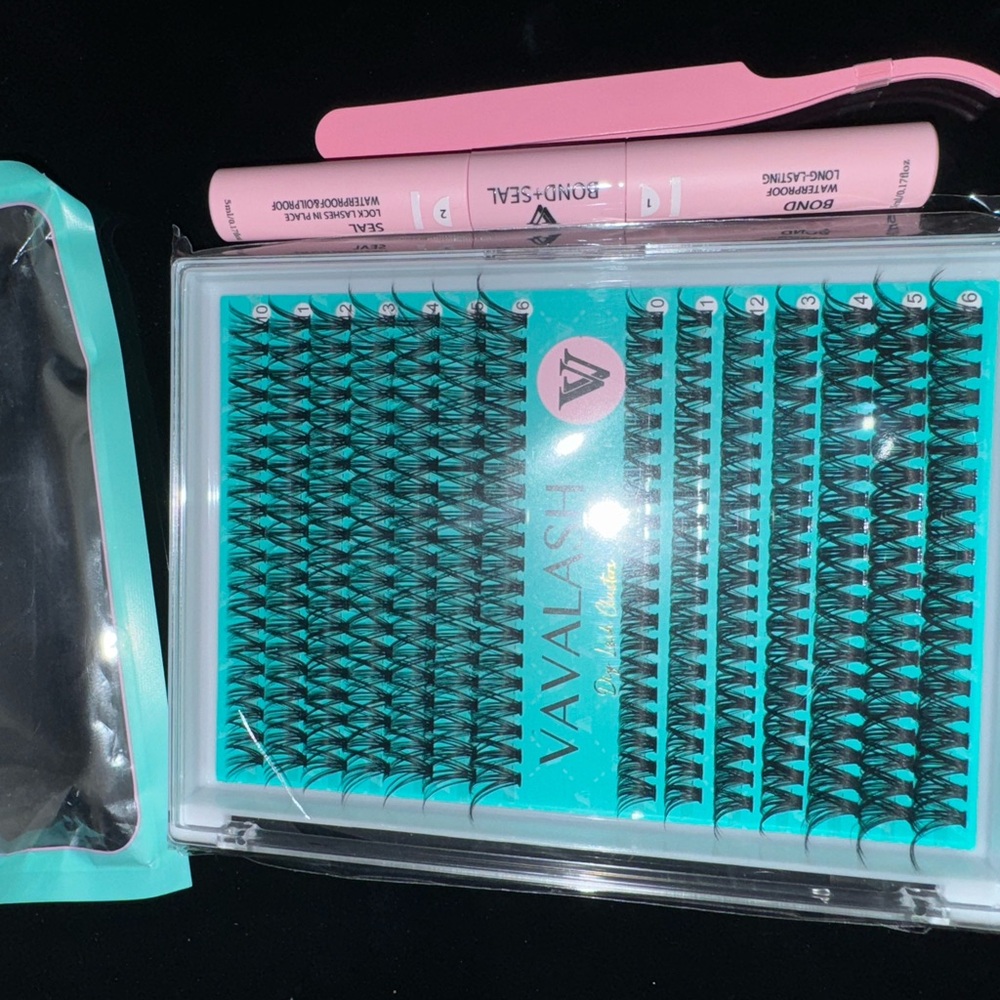 VAVALASH LASH CLUSTERS